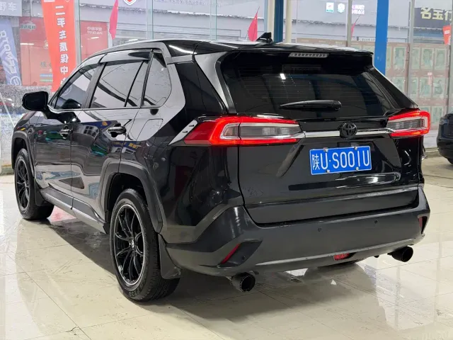 Toyota Wildlander — Фото автомобиля 14