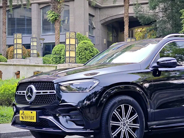 Mercedes-Benz GLE-Class — Фото автомобиля 4