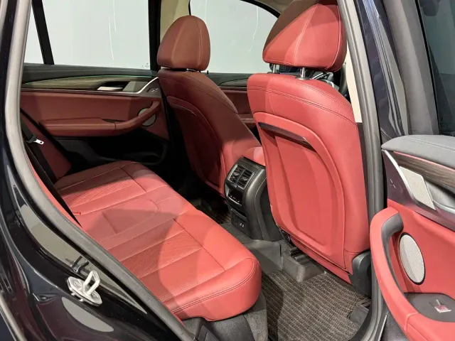 BMW X3 — Фото автомобиля 9