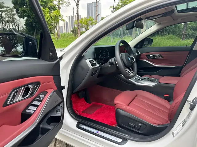 BMW 3 Series — Фото автомобиля 4