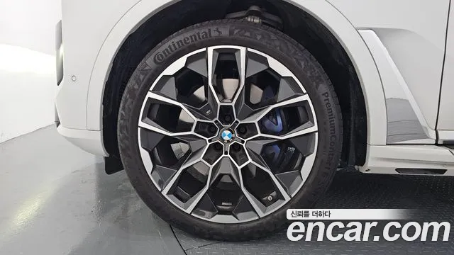 BMW X7 — Фото автомобиля 5