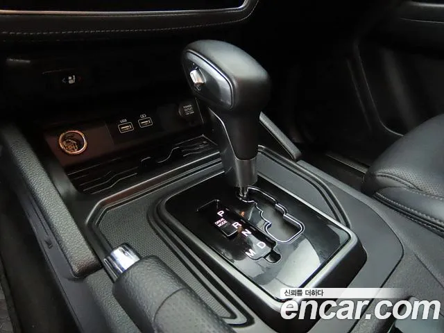 KG_Mobility_Ssangyong Rexton Новый Rexton Sport Khan Дизель 2.2 2WD — Фото автомобиля 11