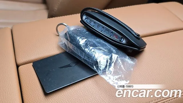 Genesis GV80 — Фото автомобиля 24