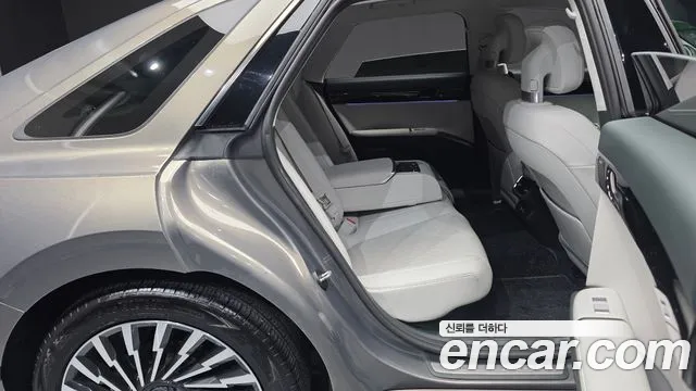 Hyundai Grandeur GN7 — Фото автомобиля 12