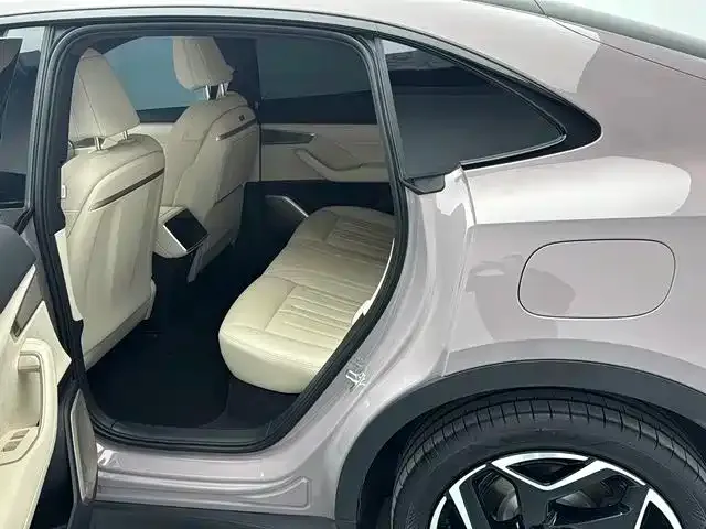 Onvo L60 — Фото автомобиля 11