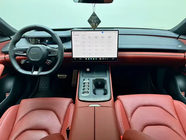 Xiaomi SU7 — Фото автомобиля 13