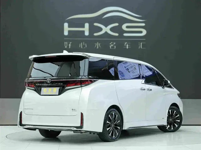 Toyota Vellfire — Фото автомобиля 4