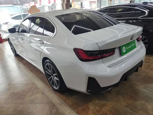 BMW 3 Series — Фото автомобиля 4