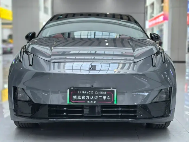Lynk & Co Z20 — Фото автомобиля 2