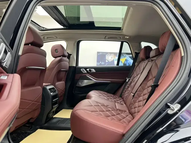 BMW BMW X5 2022 Facelift xDrive 30Li Premium M Sport Package — Фото автомобиля 27