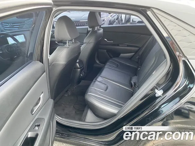 Hyundai Avante CN7 — Фото автомобиля 14