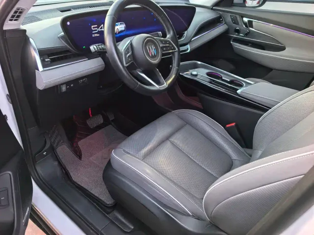 Buick E5 — Фото автомобиля 4