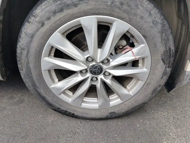 Toyota Corolla Cross — Фото автомобиля 24