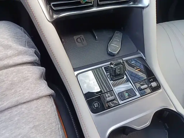 BYD Song PLUS — Фото автомобиля 13