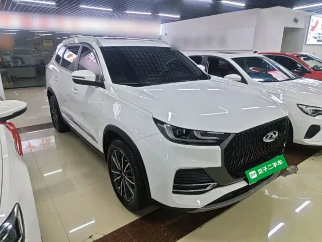Chery Tiggo 8 — Фото автомобиля 3