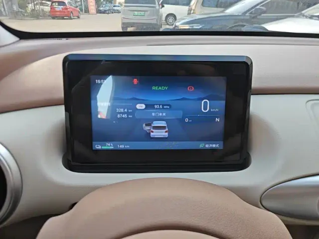 Wuling Hongguang Mini EV — Фото автомобиля 11