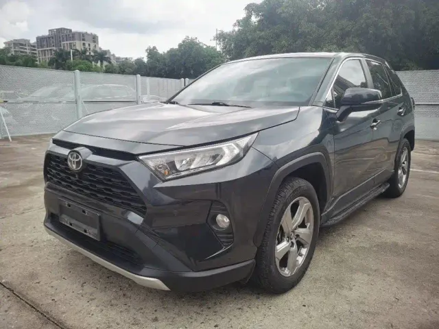 Фотография автомобиля — Toyota RAV4