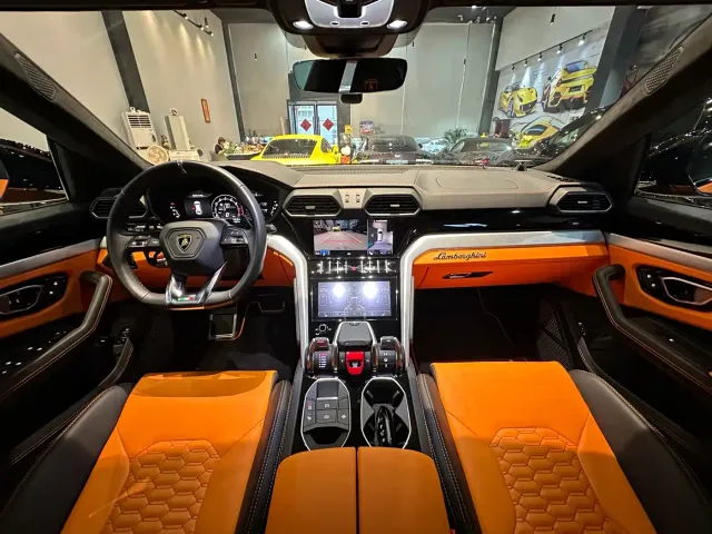 Lamborghini Urus — Фото автомобиля 8