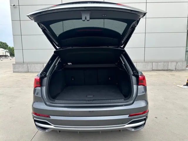 Audi Q3 — Фото автомобиля 13