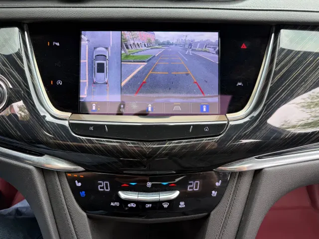 Cadillac XT6 — Фото автомобиля 24