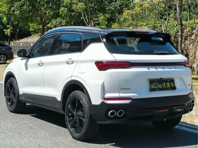 Geely Binyue — Фото автомобиля 13