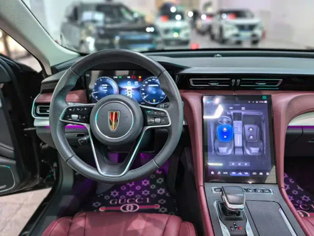 Hongqi H5 — Фото автомобиля 10