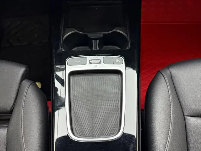 Mercedes-Benz A-Class — Фото автомобиля 12
