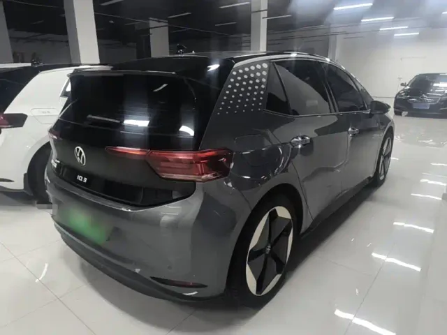 Volkswagen ID.3 — Фото автомобиля 6