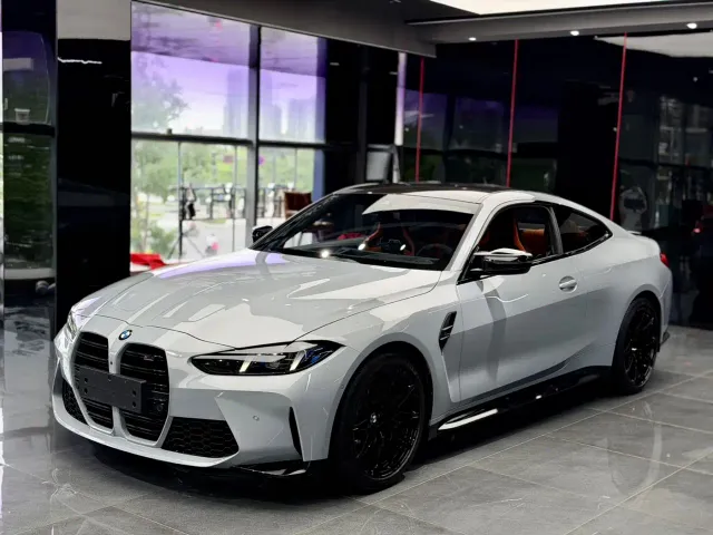 Фотография автомобиля — BMW M4