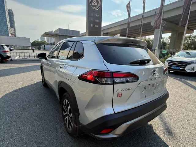 Toyota Frontlander — Фото автомобиля 7