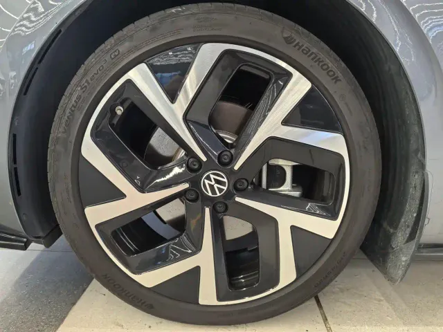 Volkswagen ID.3 — Фото автомобиля 13