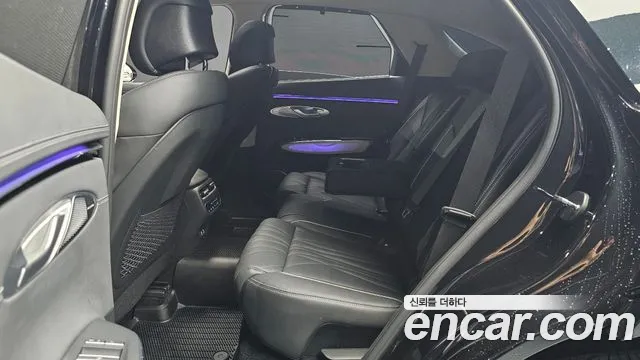 Genesis GV70 — Фото автомобиля 12