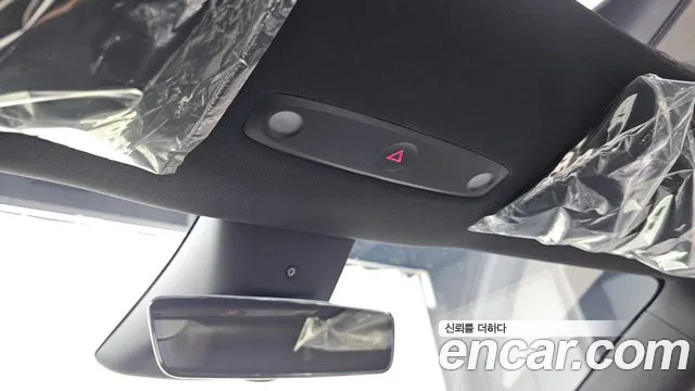 Tesla Model Y — Фото автомобиля 26