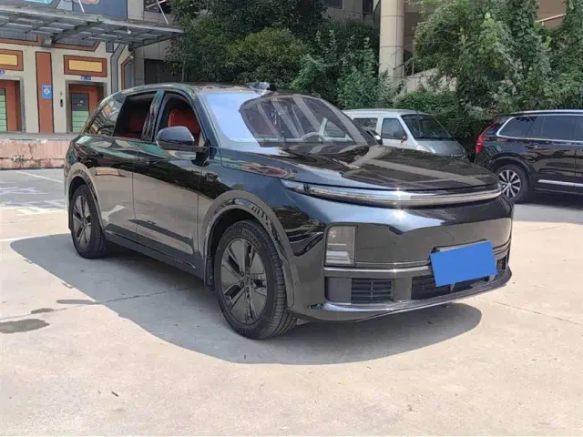 Li Auto L7 — Фото автомобиля 3