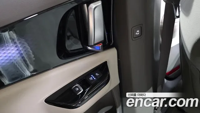 Kia Canival Carnival 4 поколение Бензин 7 мест Signature — Фото автомобиля 19