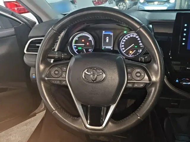 Toyota Camry — Фото автомобиля 10