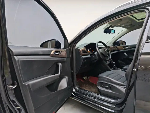 Volkswagen Tharu — Фото автомобиля 20