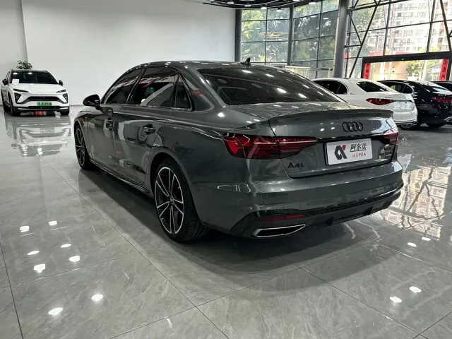 Audi A4L — Фото автомобиля 4