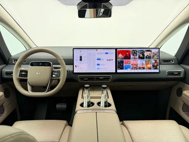 Li Auto MEGA — Фото автомобиля 8
