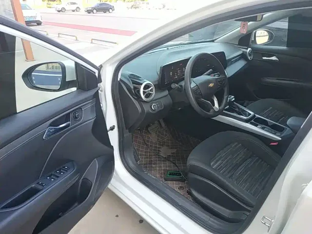 Chevrolet Monza — Фото автомобиля 15