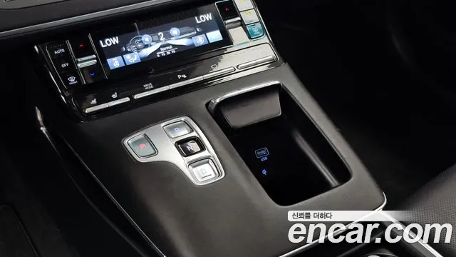 Hyundai Grandeur Grandeur (New) — Фото автомобиля 12
