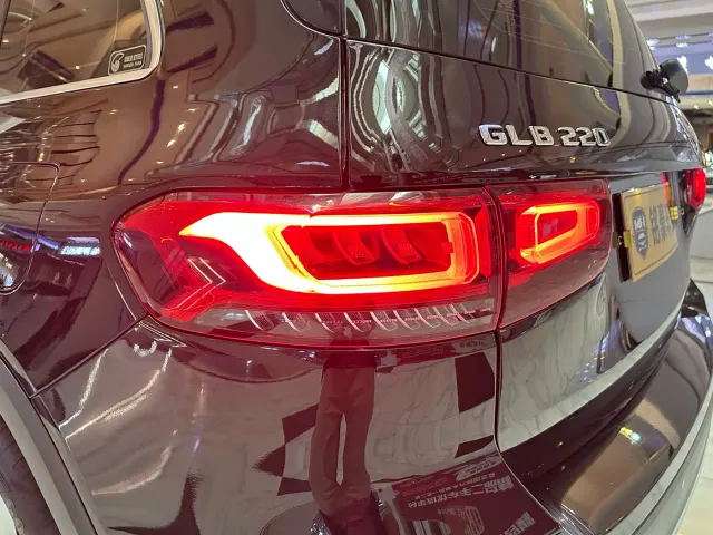 Mercedes-Benz GLB-Class — Фото автомобиля 18
