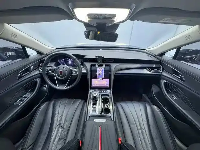 Hongqi H5 — Фото автомобиля 10