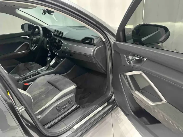 Audi Q3 — Фото автомобиля 16