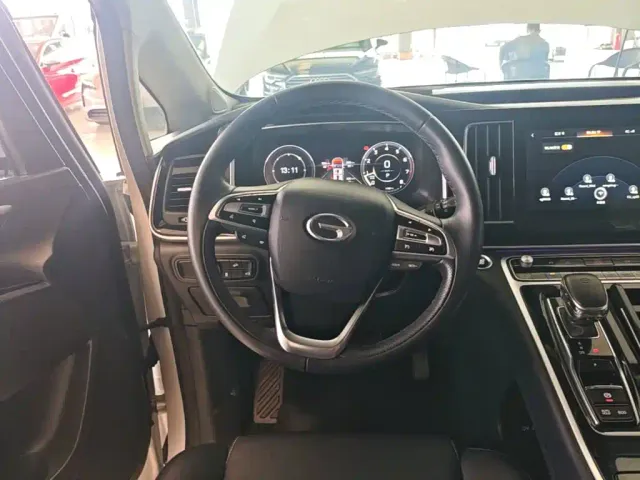 GAC Trumpchi M8 — Фото автомобиля 10