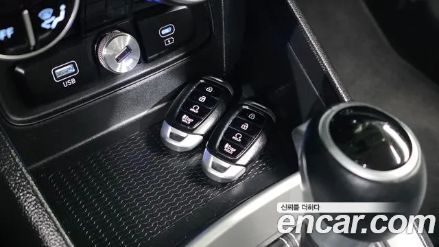 Hyundai Venue — Фото автомобиля 22