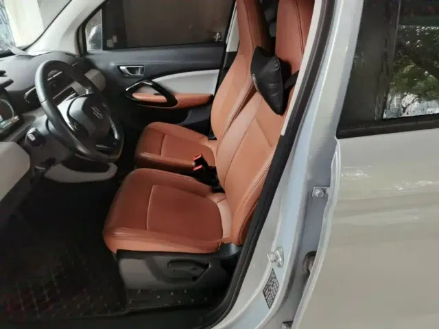 Leapmotor T03 — Фото автомобиля 14