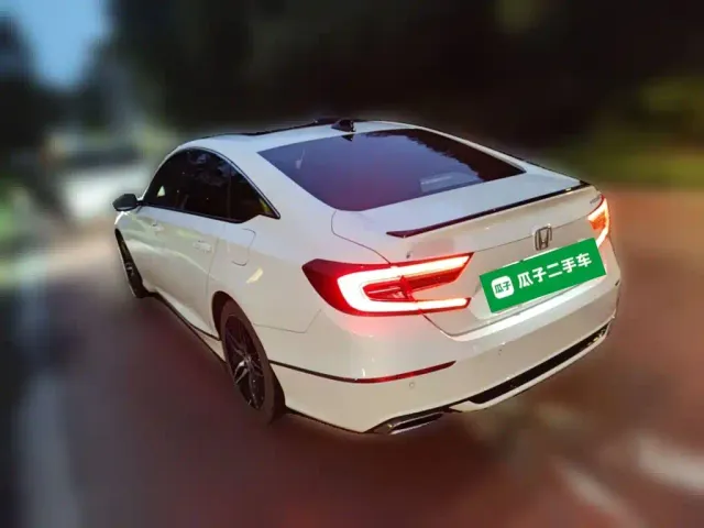 Honda Accord — Фото автомобиля 24