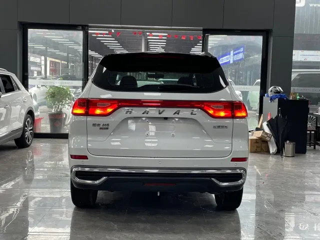 Haval M6 — Фото автомобиля 15