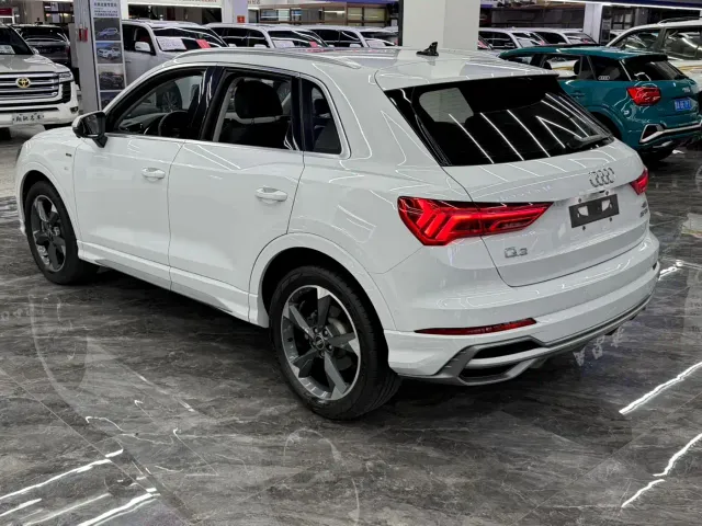 Audi Q3 — Фото автомобиля 6